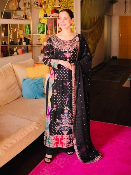 New Hania Amir Ethnic Suit Collection At Wholesale Rate Ready To Wear Collection