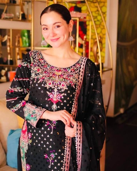 New Hania Amir Ethnic Suit Collection At Wholesale Rate Ready To Wear Collection