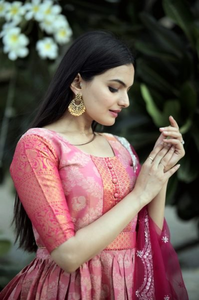 New Kanjivaram Pattu Silk  Zari  Weaving Gown Ready To Wear Collection