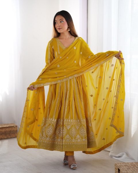 New Launch Anarkali Kurti 3-Piece Set Elegant Look with Dupatta Affordable & Ready to Ship Georgette Kurti 