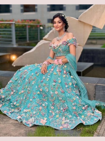 New launching Bridal Wear Lehenga Choli in Faux Georgette Designer Flower work with Dupatta Designer Lehenga Choli
