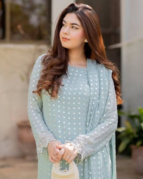New Look Long Kurti Set Stylish Georgette Finish with Heavy Hand Embroidery Party & Wedding Wear at Wholesale Rate  Straight Cut Long Kurtis