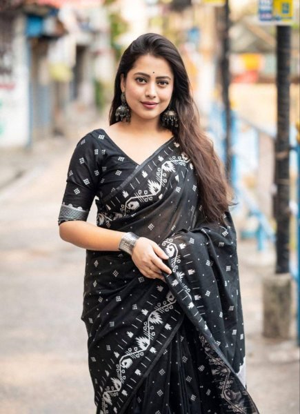 New Soft Linen Cotton Saree with Digital Print Cotton Tassels on Pallu Pure Cotton Best Summer Offer Now Cotton Sarees Wholesale