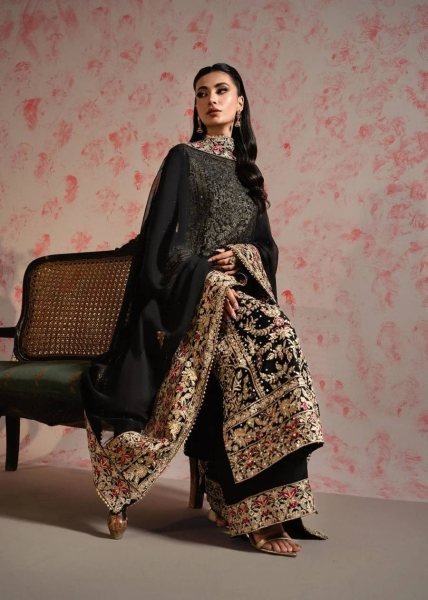 New Stylish Pakistani Salwar Suit with Embroidery and Lace Border Dupatta Ready To Wear Collection