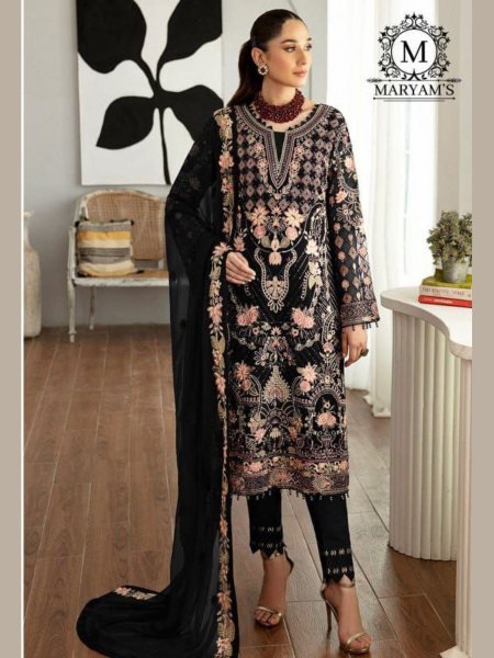Noor-e-Haya Black Pakistani Suit with Sequin Embroidery Ideal for Nikkah & Family Events  Salwar Kameez