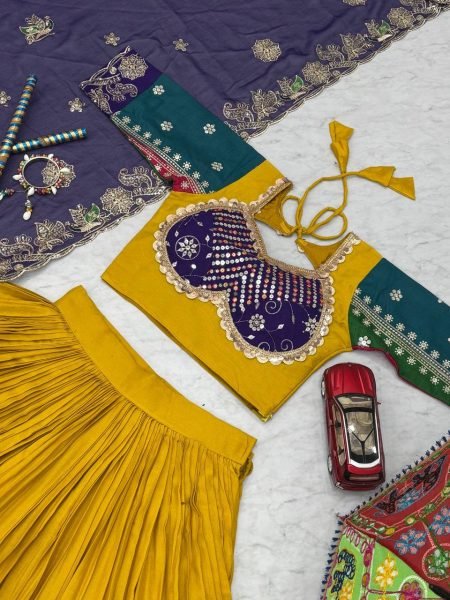 Noore Garba Cotton Chaniya Choli with Mirror Glow & Navratri Queen Charm Navratri Lehnega Choli