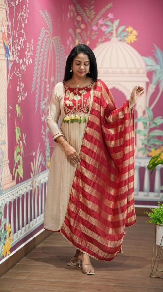 Off White A Line Kurti Set with Contrast Red Striped Tussar Silk Dupatta  Anarkali Kurtis 