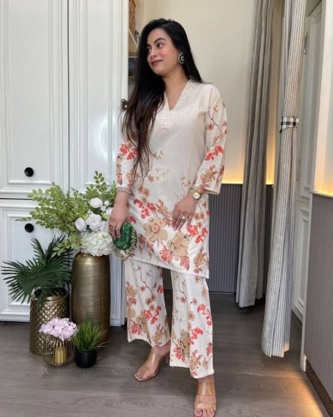 Off White Red Pure Lilan Cotton Embroidery Kurti Pant Set for Daily Wear CO ORD Sets
