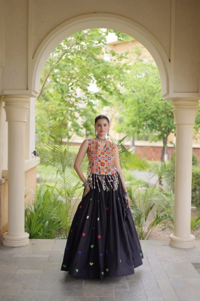 Opulent Black Cora Cotton Navratri Lehenga Choli with Gamthi Mirror For Wholesale Rate Navratri Lehnega Choli