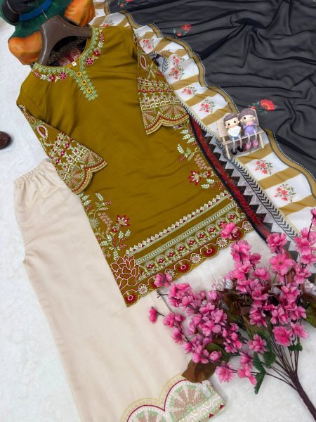Opulent Olive Green Roman Silk Kurti Palazzo Set with Digital Print Georgette Dupatta CO ORD Sets