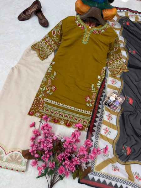 Opulent Olive Green Roman Silk Kurti Palazzo Set with Digital Print Georgette Dupatta CO ORD Sets