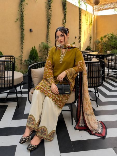 Opulent Olive Green Roman Silk Kurti Palazzo Set with Digital Print Georgette Dupatta CO ORD Sets