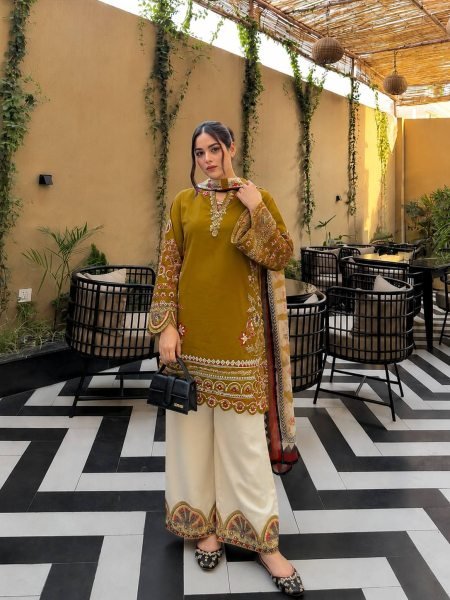 Opulent Olive Green Roman Silk Kurti Palazzo Set with Digital Print Georgette Dupatta CO ORD Sets