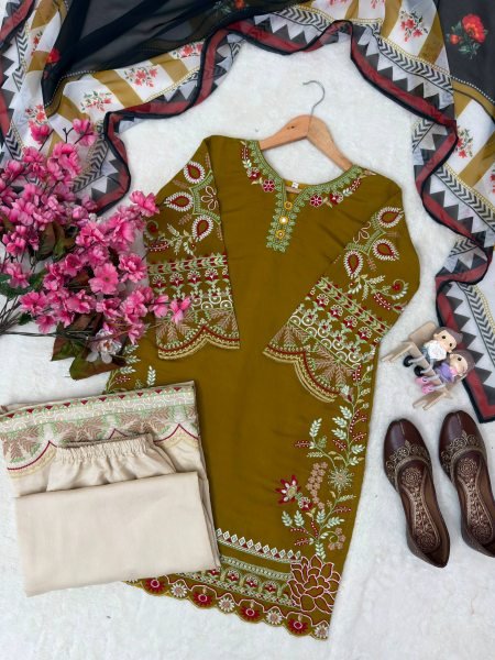 Opulent Olive Green Roman Silk Kurti Palazzo Set with Digital Print Georgette Dupatta CO ORD Sets