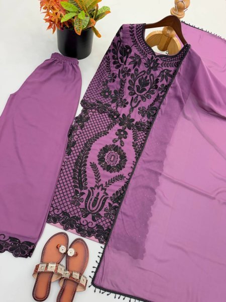 Organic Purple Georgette Pakistani Suits Set With Chain Work On Front Side At Wholesale Rate Ready To Wear Collection