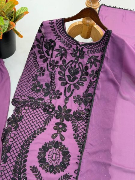 Organic Purple Georgette Pakistani Suits Set With Chain Work On Front Side At Wholesale Rate Ready To Wear Collection