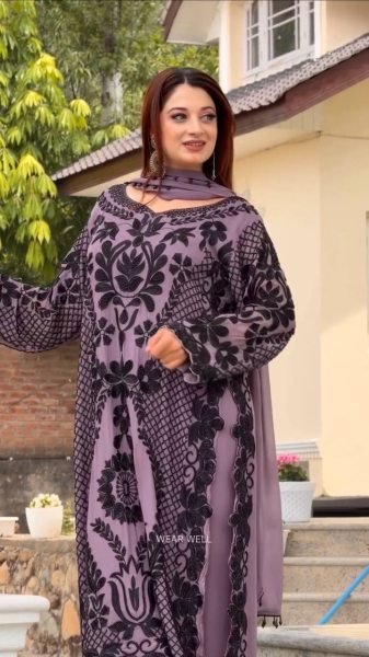 Organic Purple Georgette Pakistani Suits Set With Chain Work On Front Side At Wholesale Rate Ready To Wear Collection
