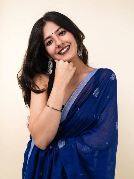 Ornate Blue Linen Cotton Saree with Silver Patta Weaving and Tussle at Wholesale Rate Linen Sarees Wholesale
