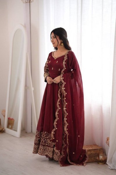 Ornate Maroon Fendy Silk Gown Set with Full Sleeves and Heavy Micro Cotton Inner at Wholesale Rate Ready To Wear Collection