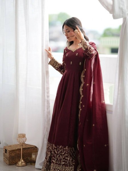 Ornate Maroon Fendy Silk Gown Set with Full Sleeves and Heavy Micro Cotton Inner at Wholesale Rate Ready To Wear Collection