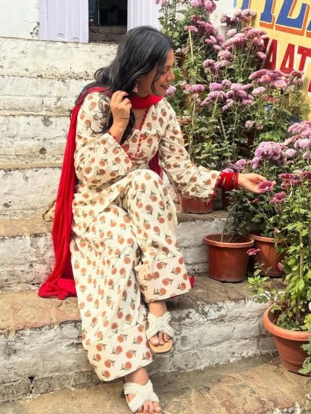 Ornate Off White Cotton Kurti Palazzo Dupatta Set for Summer Wear at Wholesale Rate Printed Kurtis
