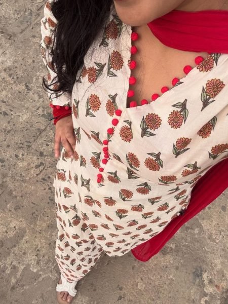 Ornate Off White Cotton Kurti Palazzo Dupatta Set for Summer Wear at Wholesale Rate Printed Kurtis
