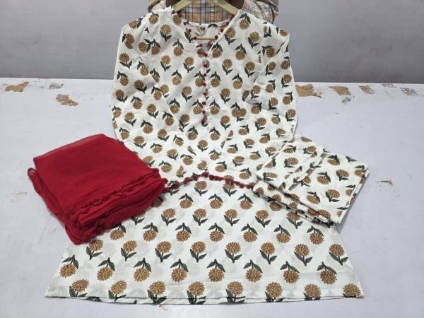 Ornate Off White Cotton Kurti Palazzo Dupatta Set for Summer Wear at Wholesale Rate Printed Kurtis