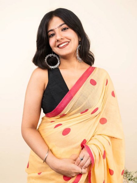 Ornate Orange Premium Linen Cotton Digital Printed Saree at Wholesale Rate Printed Cotton Sarees Wholesale