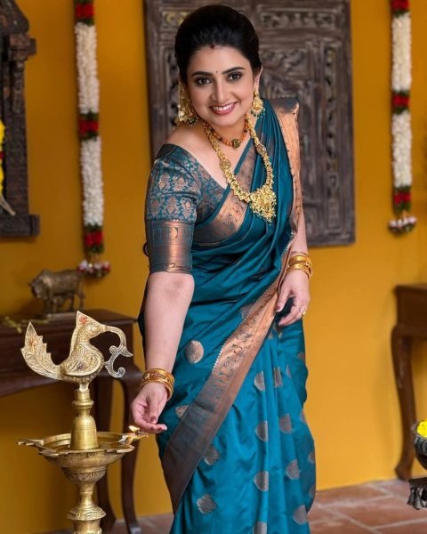Outstanding Soft Lichi Silk Traditional Wedding Saree Wholesale Price Silk Sarees Wholesale