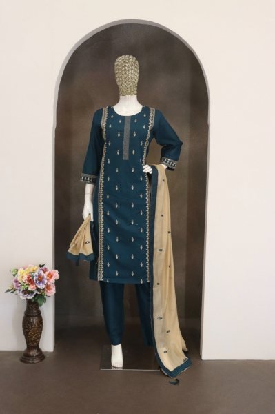 Pakistani Festive Wear Teal Blue Suit with Heavy Mal Chanderi Embroidered Dupatta Kurti With Bottom Wholesale