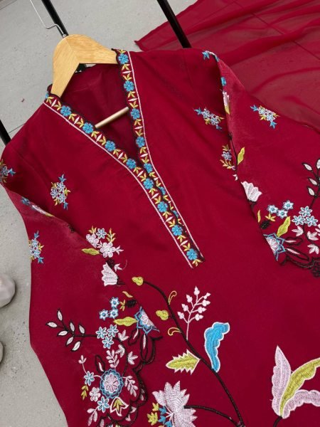 Pakistani Red Glass Roman Kurti Pant Dupatta Set with Embroidery Work For Party Ready To Wear Collection