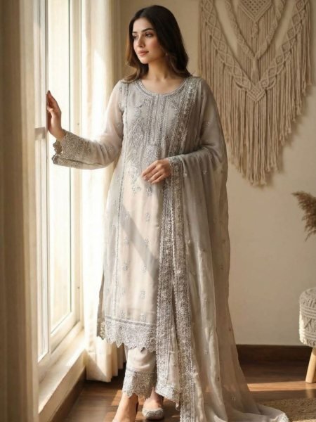 Pakistani Straight Cut Suit in Heavy Faux Georgette with Embroidery Wholesale Supply Salwar Kameez