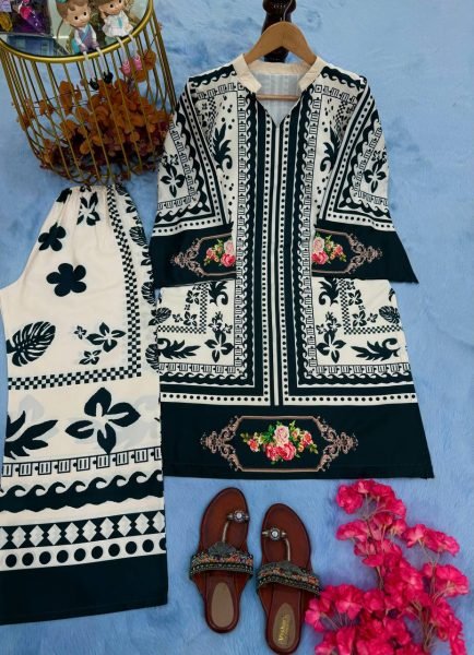 Pakistani Style Crepe Palazzo Set with Digital Print Ready to Wear Elegance Ready To Wear Collection