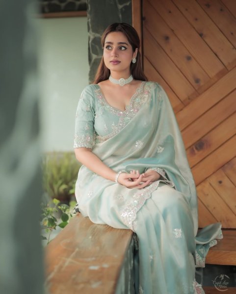 Pastel Green Satin Silk Saree with Cut Work Border and Embroidery Work for Parties Look Embroidery Sarees Wholesale