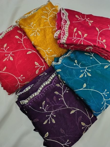 Peacock Green  Women's Heavy Silk Embroidery Saree With Matching Blouse Piece Embroidery Sarees Wholesale