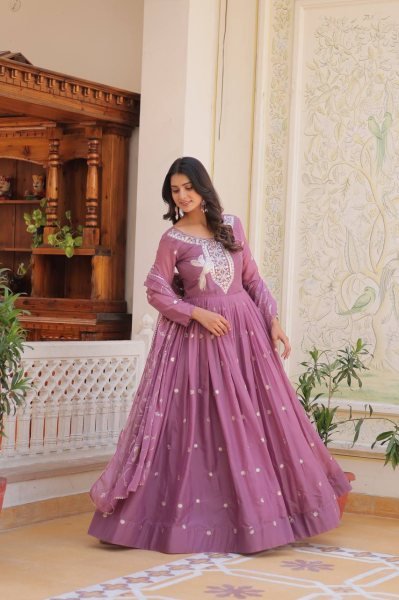 Pearl Pink Anarkali gown with Heavy  Embroidery Work Dupatta  Anarkali Kurtis 