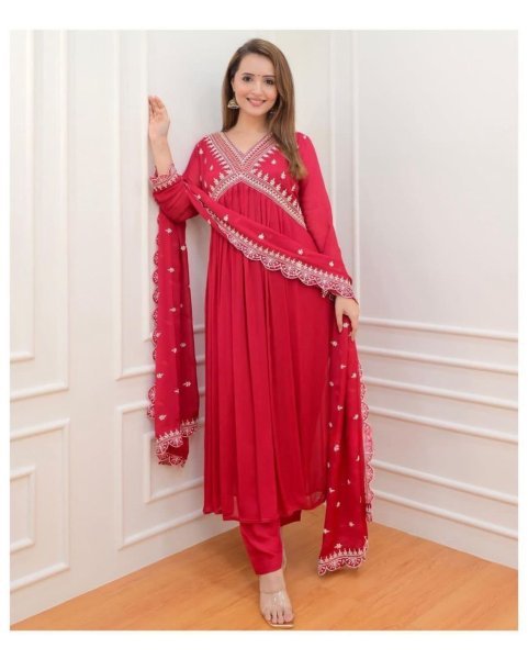 Perfact Outfit For festival Georgette 3pc Set  3 Piece Kurti Set