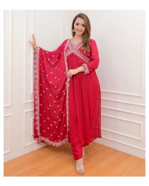 Perfact Outfit For festival Georgette 3pc Set  3 Piece Kurti Set