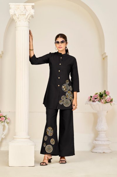 Perfect Black Rayon Slub Heavy Embroidered tunic set Daily Fashion wears at Manufacturer Rate Tunics kurti