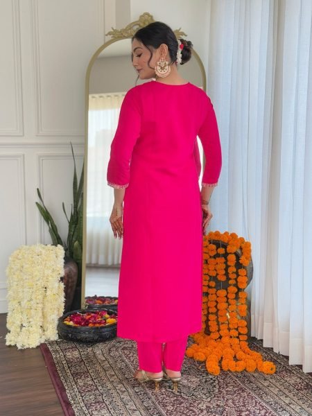 Perfect Blend of Style and Comfort Rani Pink 3-Piece Kurti Set With Dupatta For Women  3 Piece Kurti Set