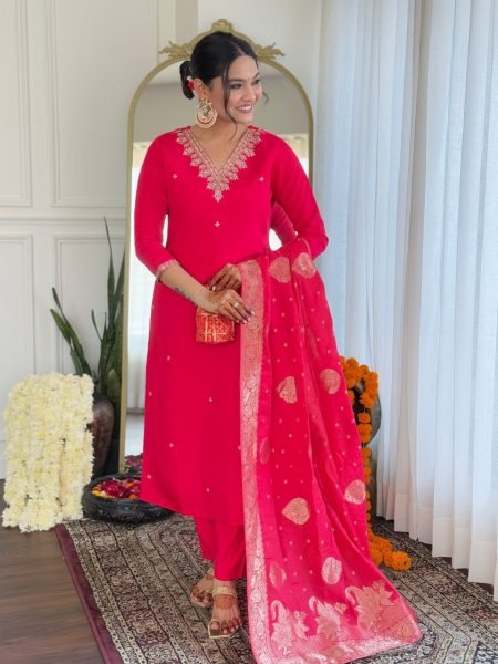 Perfect Blend of Style and Comfort Rani Pink 3-Piece Kurti Set With Dupatta For Women  3 Piece Kurti Set