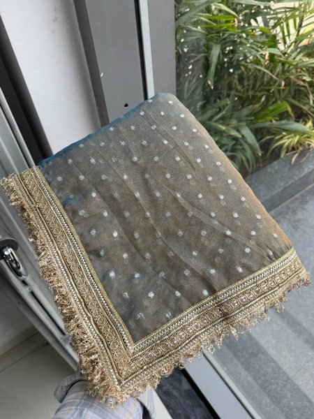 Perfect Grey Party Wear Jacquard Silk Saree at Manufacturer Price Silk Sarees Wholesale