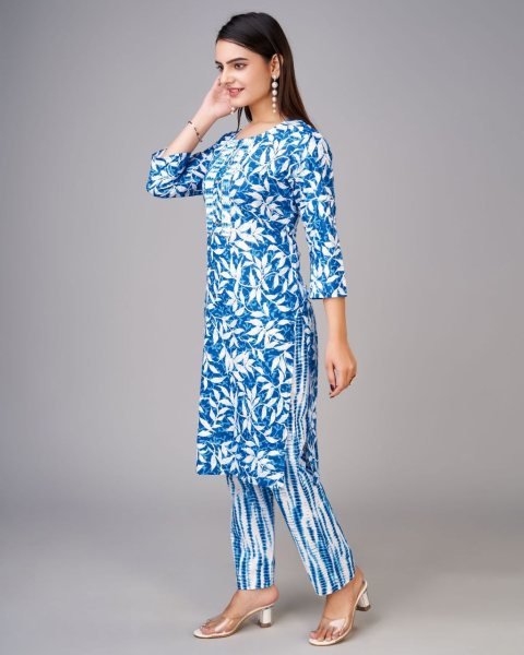 Perfect Womens Cotton Blend Kurti Pant Set Kurti With Bottom Wholesale