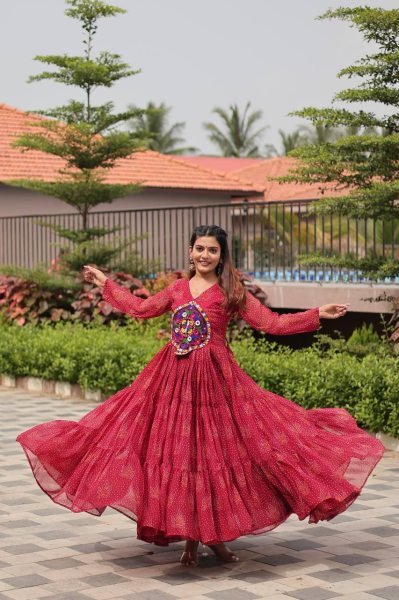 Pink Bandhani Anarkali Kurti for Navratri with Mirror Work Wholesale Garba Outfit Navratri Collection