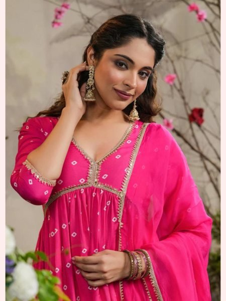 Pink Color Muslin Silk Kurti With Bandhej Print Kurti Pant With Dupatta  3 Piece Kurti Set