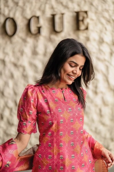 Pink French Crepe Printed Kurti with Viscose Bottom and Silk Printed Dupatta Printed Kurtis