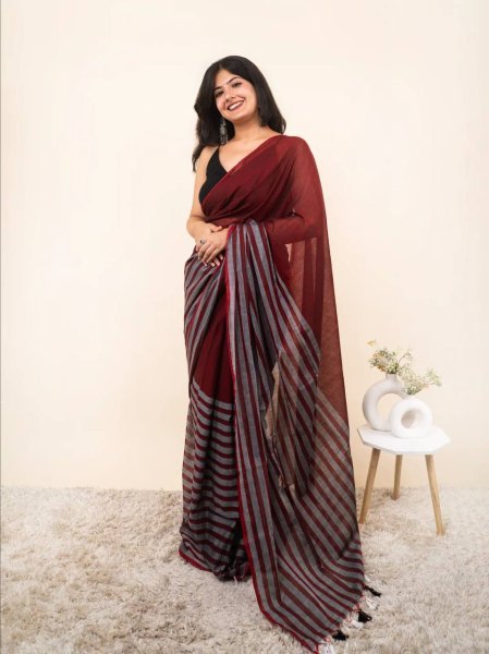 Plush Brown Linen Cotton Digital Print Saree with Unstitched Matching Blouse Linen Sarees Wholesale