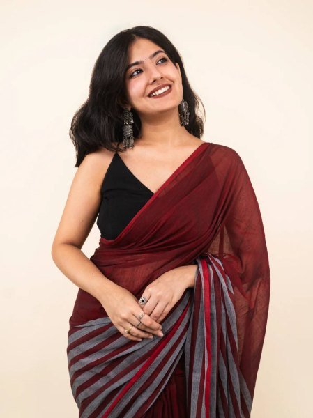 Plush Brown Linen Cotton Digital Print Saree with Unstitched Matching Blouse Linen Sarees Wholesale