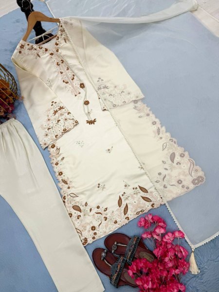 Plush OffWhite Women s Roman Glass Kaftan with Palazzo and Organza Silk Dupatta Ready To Wear Collection