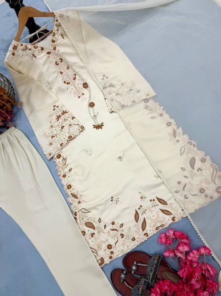 Plush OffWhite Women s Roman Glass Kaftan with Palazzo and Organza Silk Dupatta Ready To Wear Collection